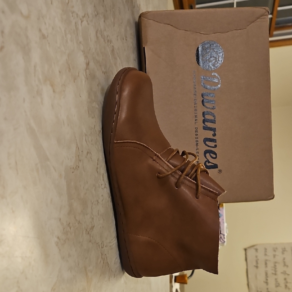 Women's Dwarves leather ankle boots
